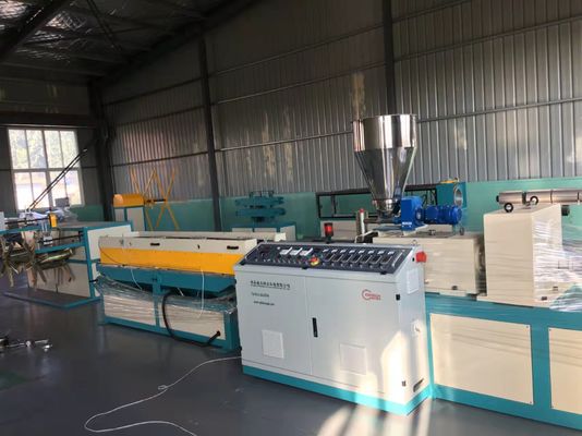 Άσπρη φλόγα PVC - ενιαία ζαρωμένη τοίχος γραμμή εξώθησης σωλήνων καθυστερούντω