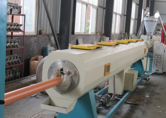 Γραμμή εξώθησης σωλήνων PVC αποξηράνσεων για την παροχή νερού/την κατασκευή της μηχανής