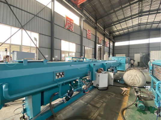500kg/H 20mm HDPE πλαστική γραμμή παραγωγής σωλήνων που εξωθείται