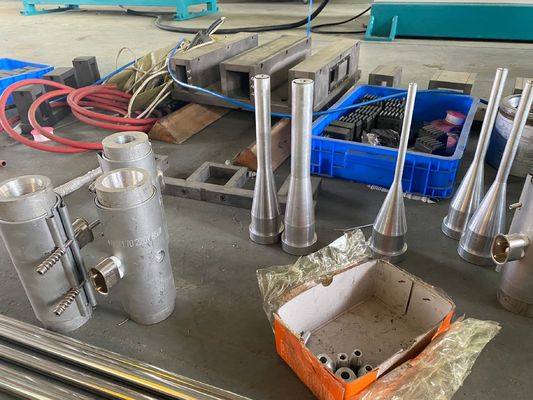 120kg/h σωλήνας PVC που κατασκευάζει τη μηχανή τον κωνικό διπλό εξωθητή βιδών