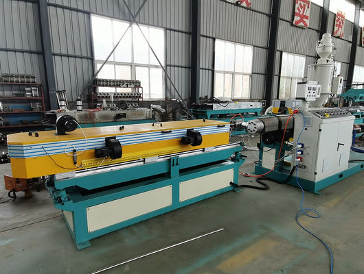 Πλαστική HDPE PPR PP PVC ηλεκτρική αγωγών γραμμή εξώθησης σωλήνων σωλήνων ενιαία ζαρωμένη τοίχος