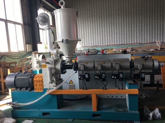 Ενιαίος τοίχος 417mm ζαρωμένη PVC έγκριση CE μηχανών σωλήνων