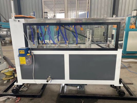HDPE σπειροειδής σωλήνας άνθρακα που κάνει ζαρωμένη γραμμή παραγωγής σωλήνων αγωγών μηχανών τη PE