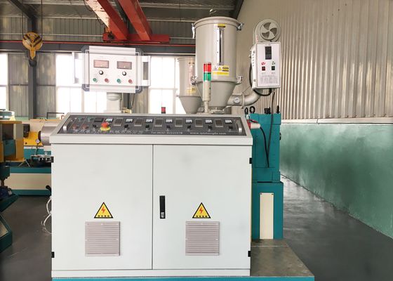 HDPE PP διπλοτειχισμένη ζαρωμένη σωλήνων εξώθησης μηχανή σωλήνων γραμμών διπλοτειχισμένη ζαρωμένη