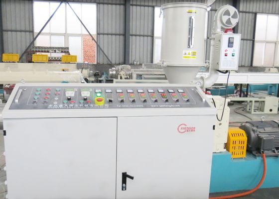 Ζαρωμένος σωλήνας PVC 120mm που κατασκευάζει τη μηχανή
