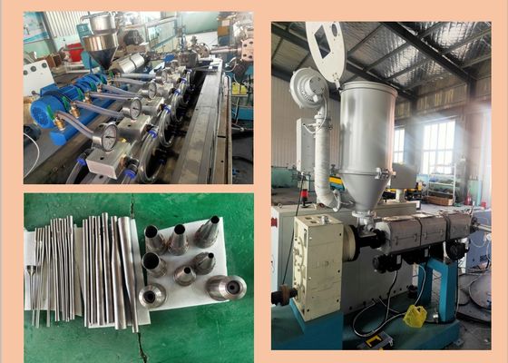 40r/Min ζαρωμένη PVC γραμμή 18.5kw εξώθησης σωλήνων