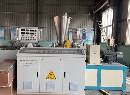 160mm δίδυμη βίδα 6m/Min γραμμών εξώθησης σωλήνων PVC ενιαία ζαρωμένη τοίχος