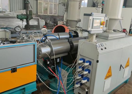 Εύκαμπτη πλαστική γραμμή εξώθησης σωλήνων καθαρού αέρα διπλοτειχισμένη ζαρωμένη