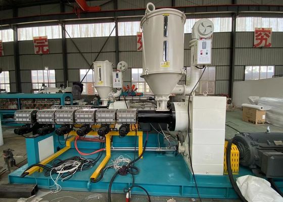 HDPE PP 20110mm ποτίζει την ηλεκτρική ενιαία ζαρωμένη τοίχος γραμμή εξώθησης σωλήνων