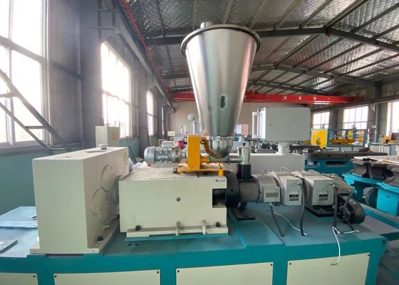ηλεκτρικός αγωγός PVC εξωθητών βιδών 50110mm κωνικός δίδυμος
