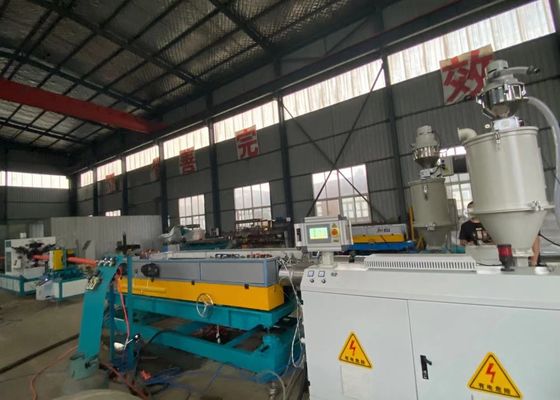 50110mm πλαστικός έλεγχος PLC γραμμών επέκτασης PVC ενιαίος ζαρωμένος τοίχος