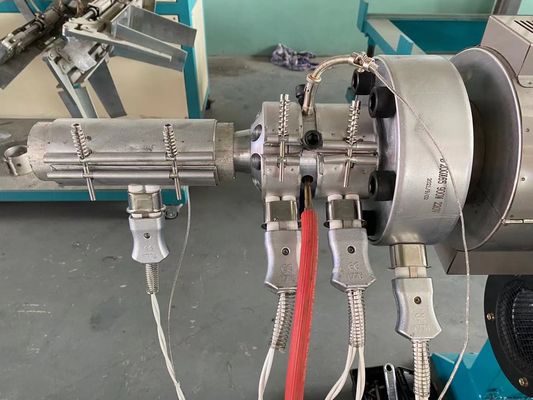 1663mm ενιαία βίδα γραμμών εξώθησης σωλήνων PE PP ενιαία ζαρωμένη τοίχος